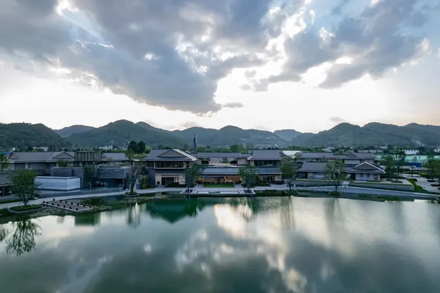 1735609473116800.jpg 1735609462584.jpg