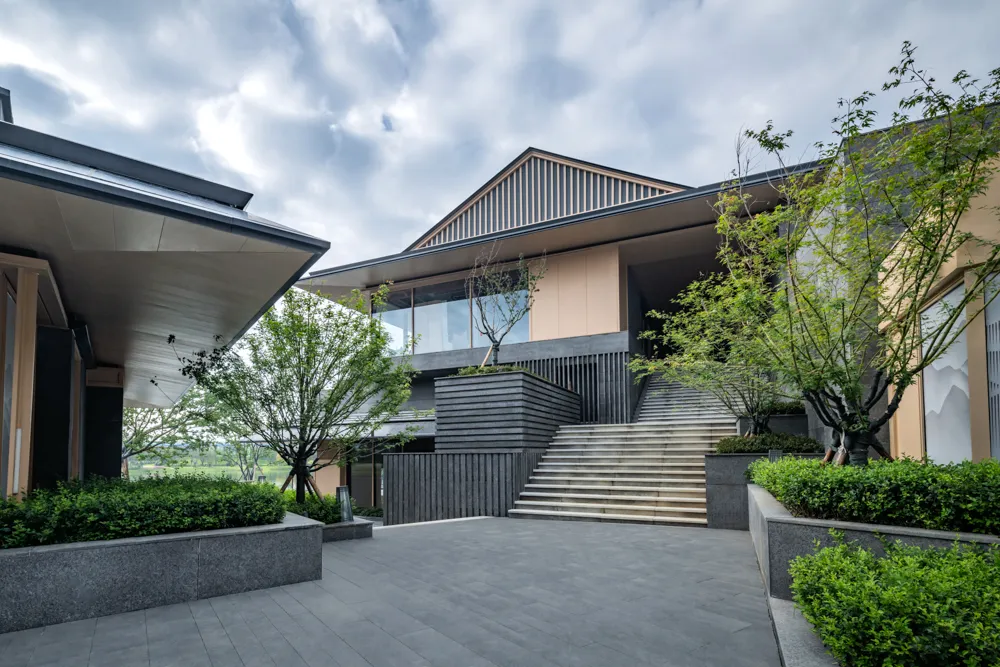 1735609586283261.jpg 1735609576463.jpg