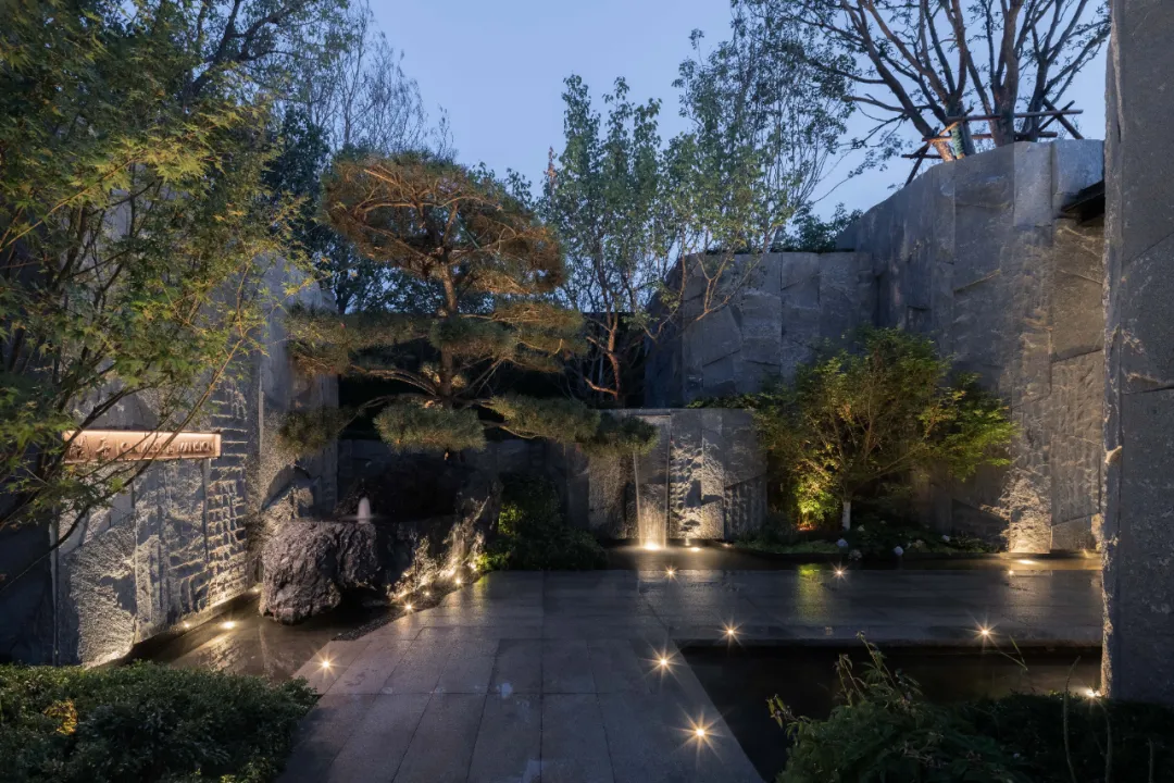 1737876500183189.jpg 1737876482591.jpg