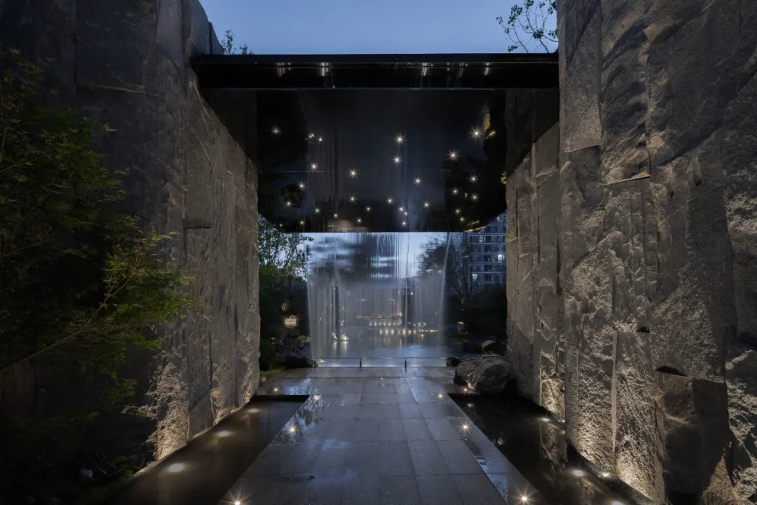 1737876539171337.jpg 1737876520044.jpg